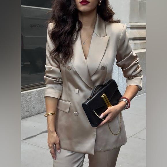 Zara Beige Satin Suit Set - Picture 3 of 6